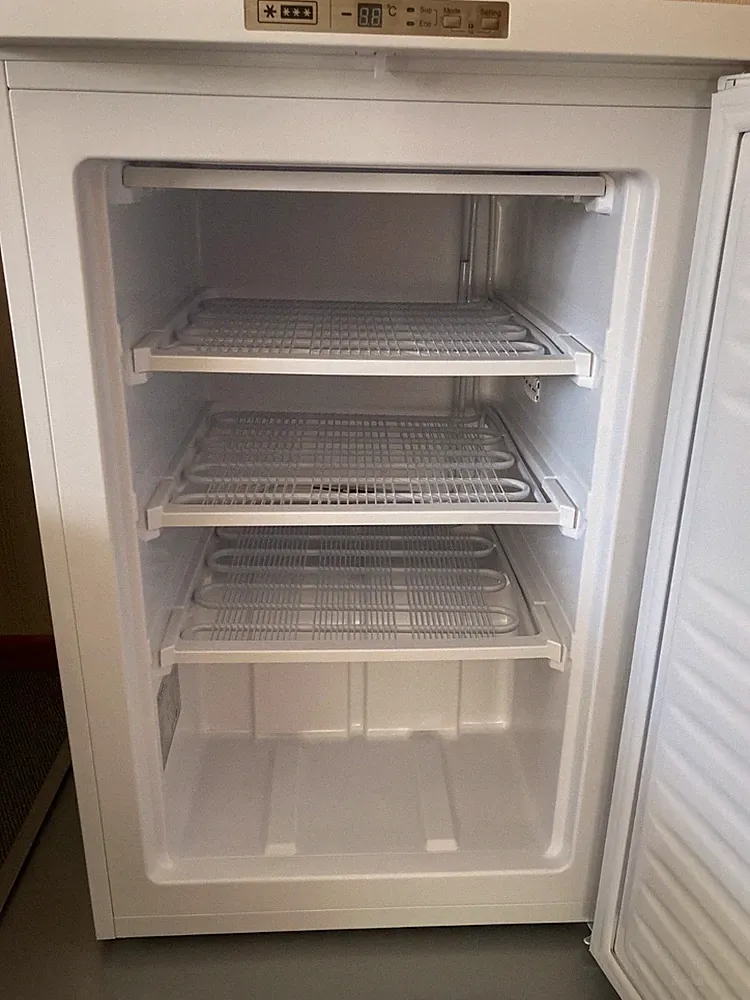 bomann gefrierschrank GS 7243 gebraucht / Ohne Verpackung / NUR ABHOLUNG MÖGLICH