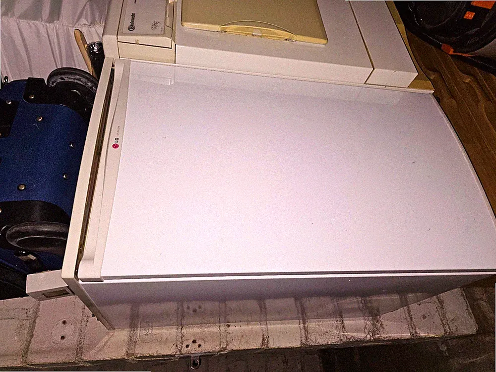 LG kleiner Gefrierschrank No Frost